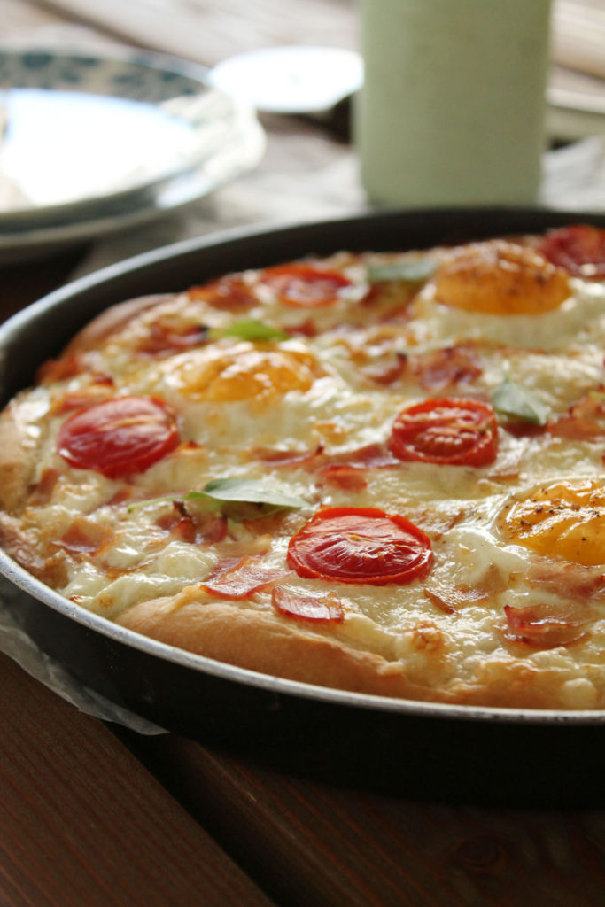 gruyere-egg-bacon-pizza-3